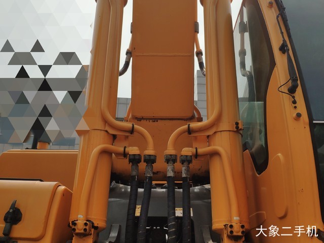 现代 R520L-9VS 挖掘机