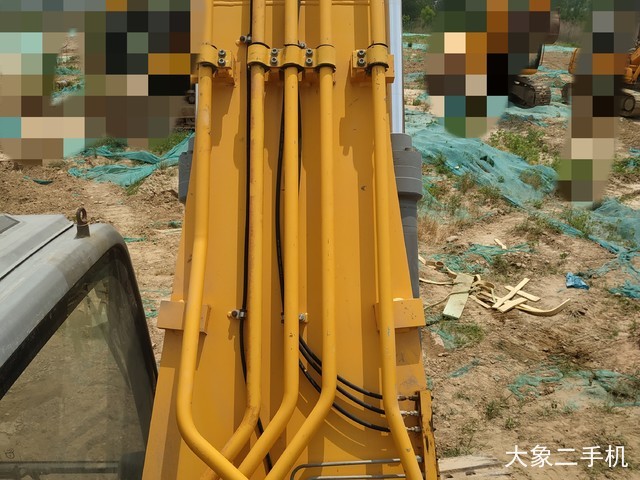 徐工 XE370CA 挖掘机