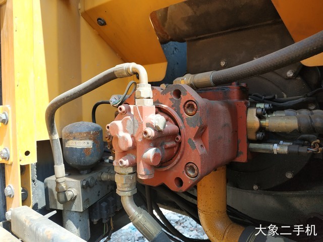 现代 R150LC-9 挖掘机