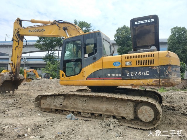 中联重科 ZE260E 挖掘机
