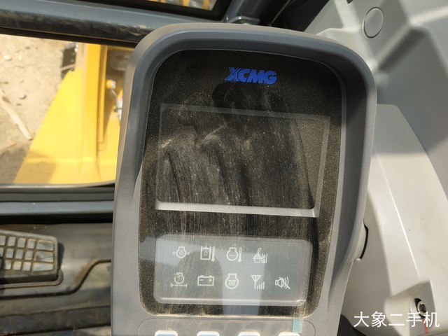 徐工 XE60D 挖掘机