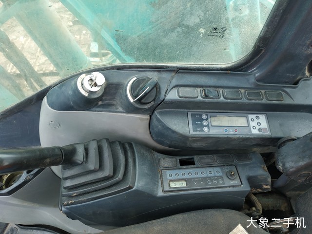 神钢 SK250-8 挖掘机