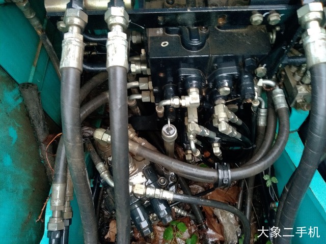 神钢 SK140LC-8 挖掘机