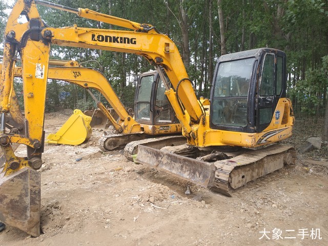 龙工 LG6060 挖掘机