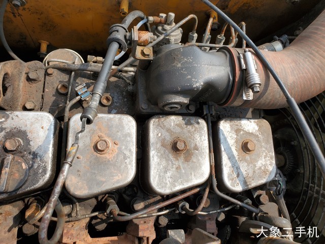 现代 R150LC-9 挖掘机