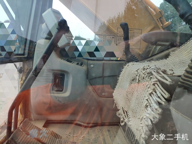 三一重工 SY285C-8 挖掘机