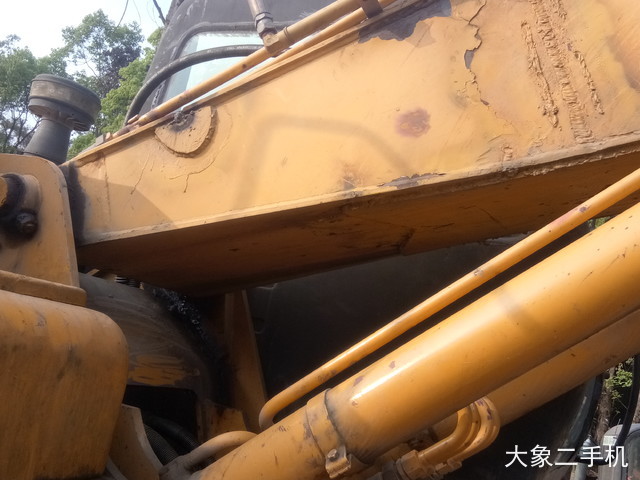 龙工 LG6215 挖掘机