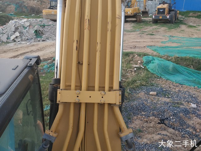 卡特彼勒 323D 挖掘机