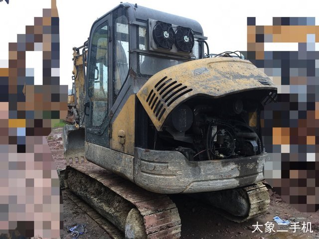 徐工 XE60 挖掘机