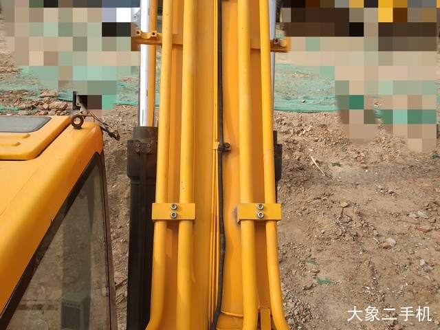 三一重工 SY215C 挖掘机