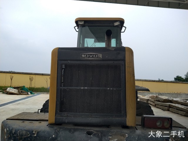 雷沃重工 FL936F 装载机