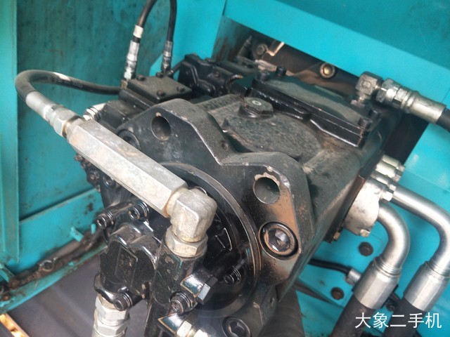神钢 SK260LC-8 挖掘机