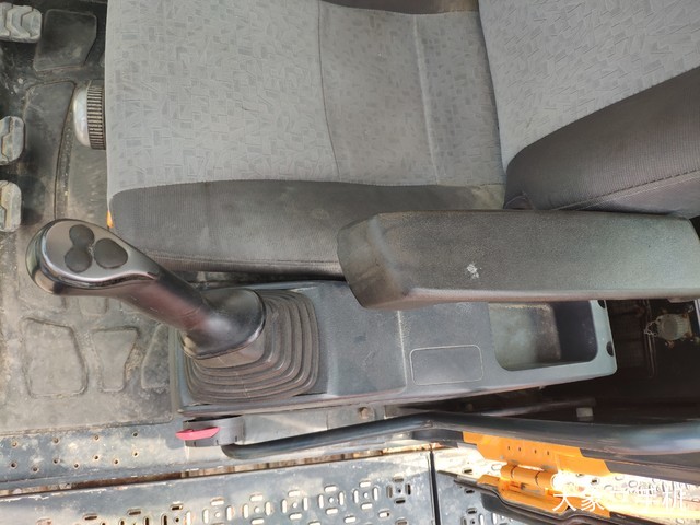 现代 R520L-9VS 挖掘机