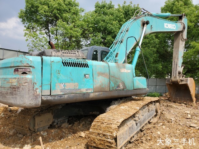 神钢 SK350LC-8 挖掘机