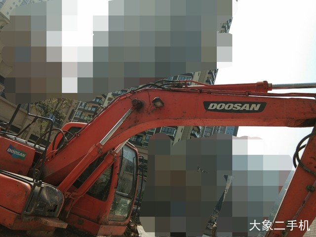 斗山 DX150LC 挖掘机