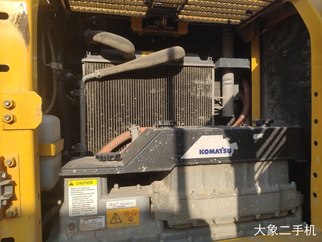 小松 PC200-8 Hybrid(混合动力) 挖掘机