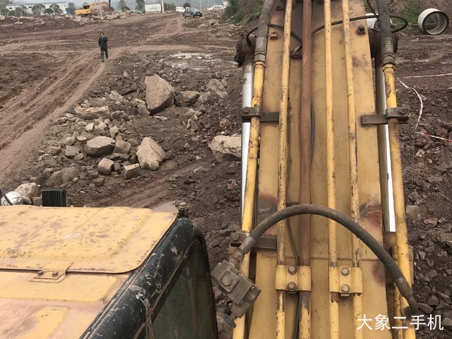 卡特彼勒 320C 挖掘机