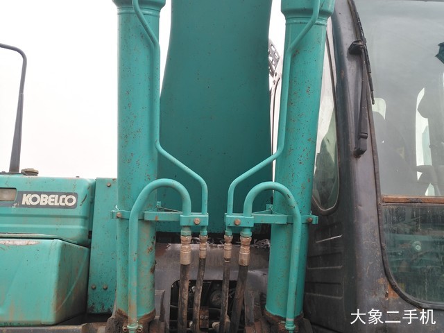 神钢 SK260LC-8 挖掘机