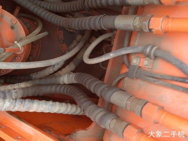 斗山 DX120 挖掘机