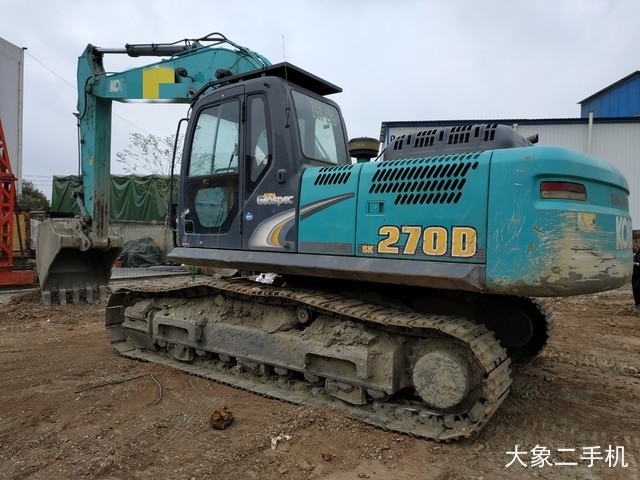 神钢 SK270D-8 挖掘机