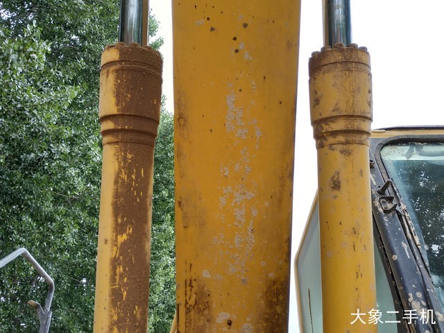 小松 PC210LC-8 挖掘机