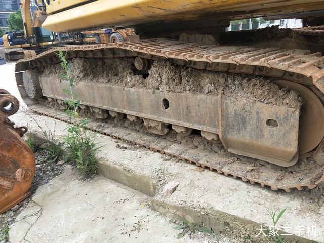 小松 PC240LC-8加长臂 挖掘机