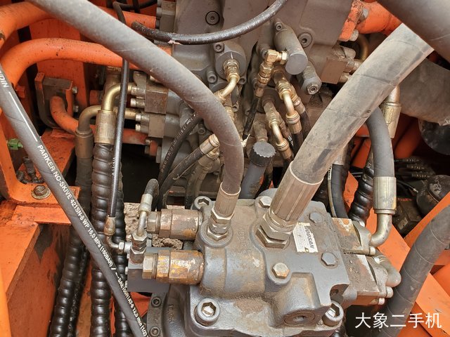 斗山 DH215-9 挖掘机