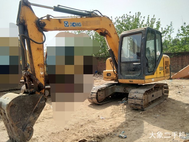 徐工 XE80 挖掘机