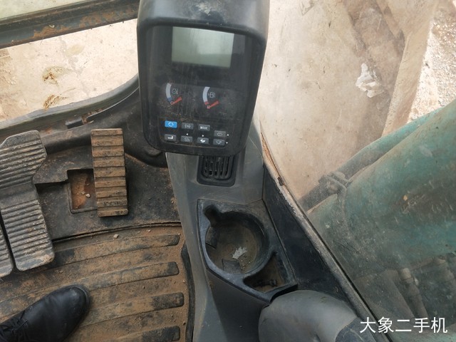 神钢 SK260LC-8 挖掘机