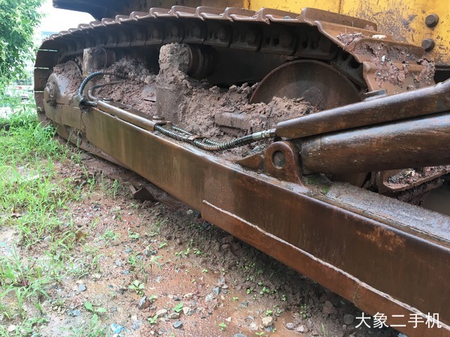 小松 D85EX-15 推土机