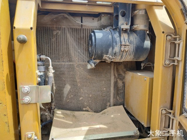 徐工 XE80D 挖掘机