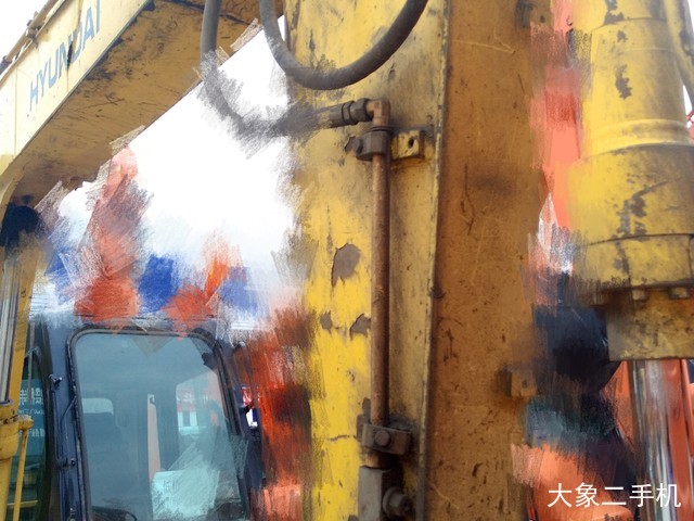 现代 R80-7 挖掘机