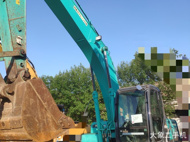 神钢 SK200-8 挖掘机
