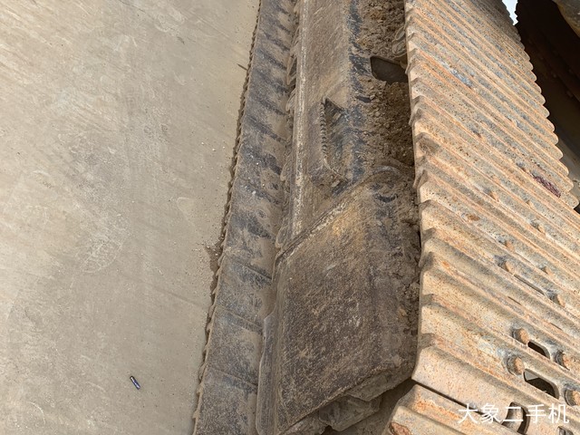 现代 R215-7 挖掘机