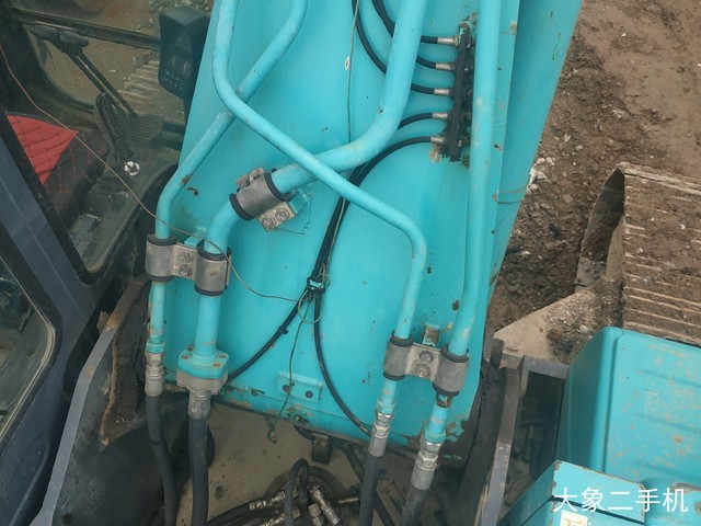 神钢 SK260LC-8 挖掘机