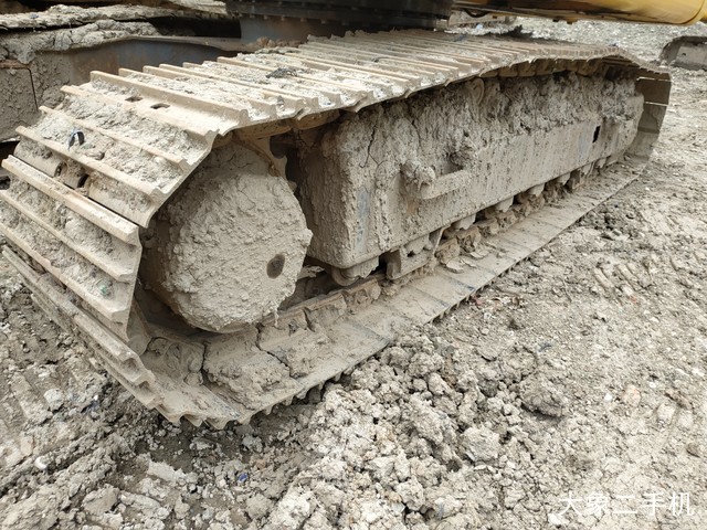 中联重科 ZE260E 挖掘机