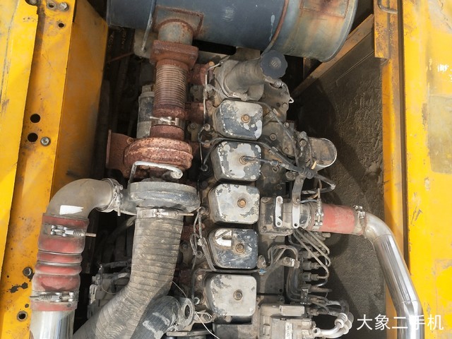 龙工 LG6235 挖掘机