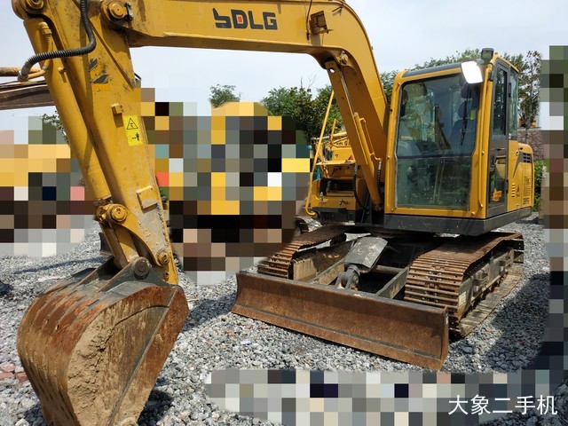 徐工 XE80A 挖掘机