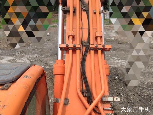 斗山 DX260LC 挖掘机