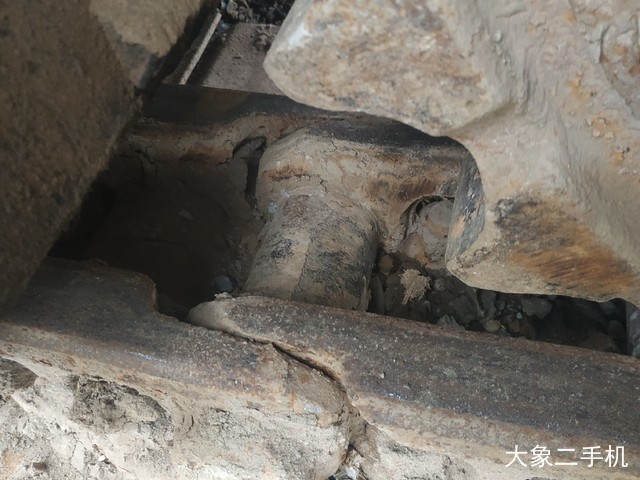 神钢 SK230LC 挖掘机