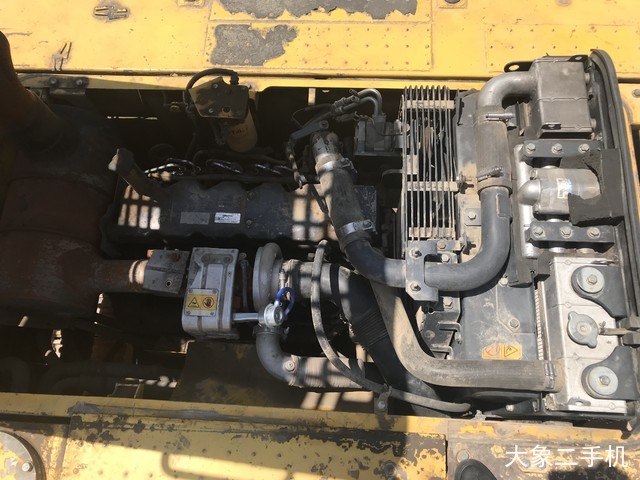 小松 PC200-8 挖掘机