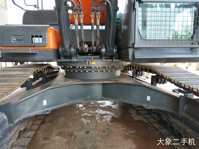 斗山 DX380LC-9C 挖掘机