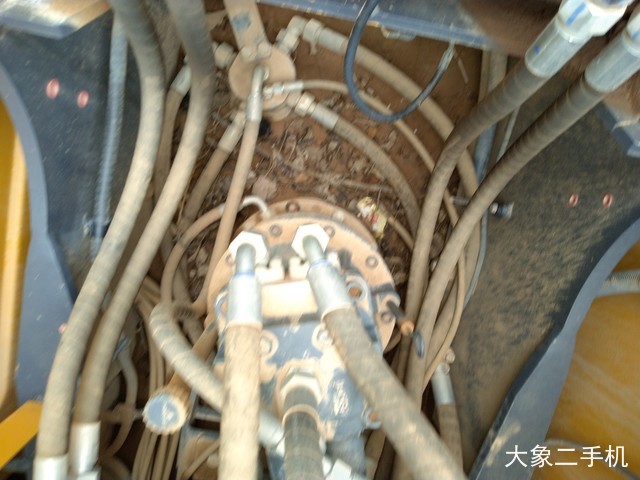 徐工 XE150D 挖掘机