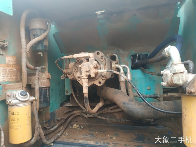 神钢 SK260LC-8 挖掘机