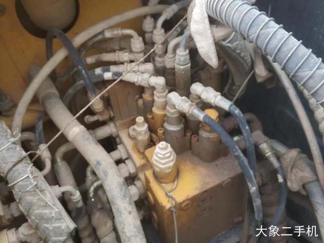 现代 R80-7 挖掘机