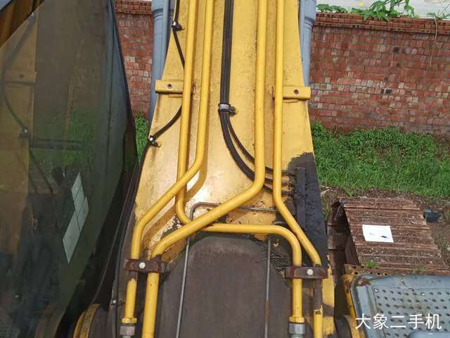 徐工 XE260C 挖掘机