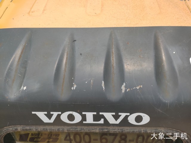 沃尔沃 EC290BLC 挖掘机