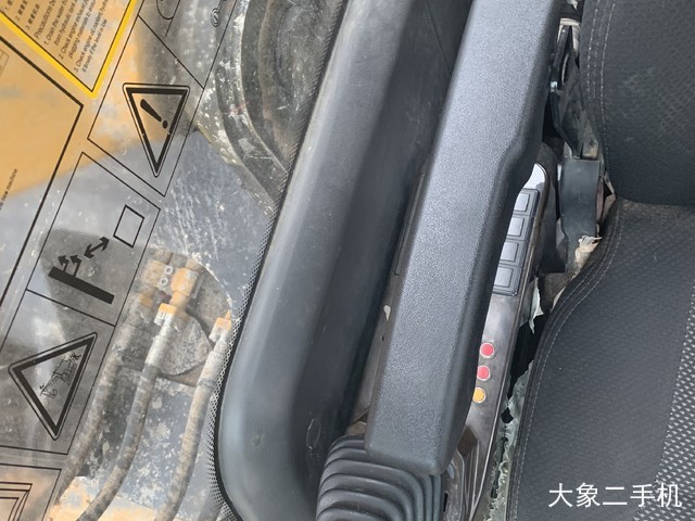 三一重工 SY215C-10 挖掘机