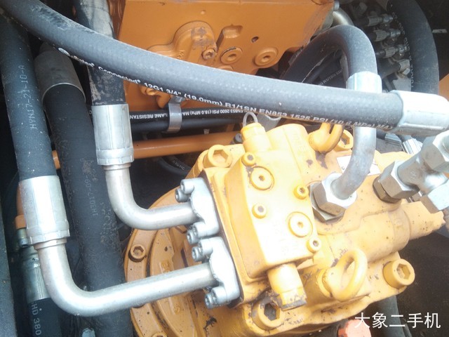 三一重工 SY235C 挖掘机