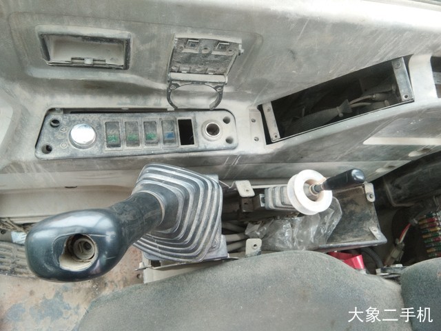 现代 R60-7 挖掘机